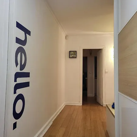 Apartment Spacious And Comfortable - Perfect For Families & Friends - Near Public Transportation